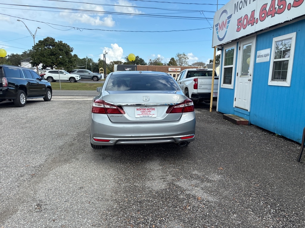 2017 Honda Accord EX-L photo 4