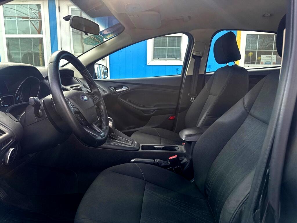 Ford Focus 4dr Sdn SE 2016