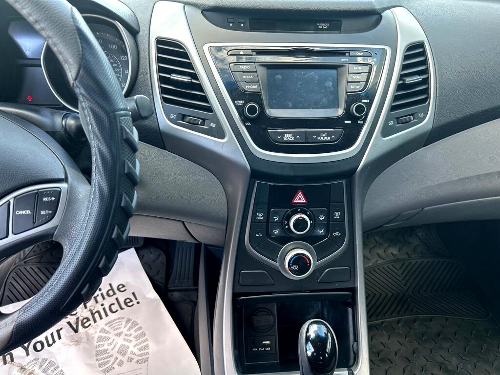 Hyundai Elantra 4dr Sdn Auto SE (Alabama Plant) 2015