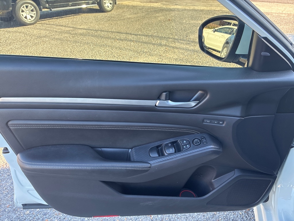 Nissan Altima 2.5 Platinum Sedan 2019