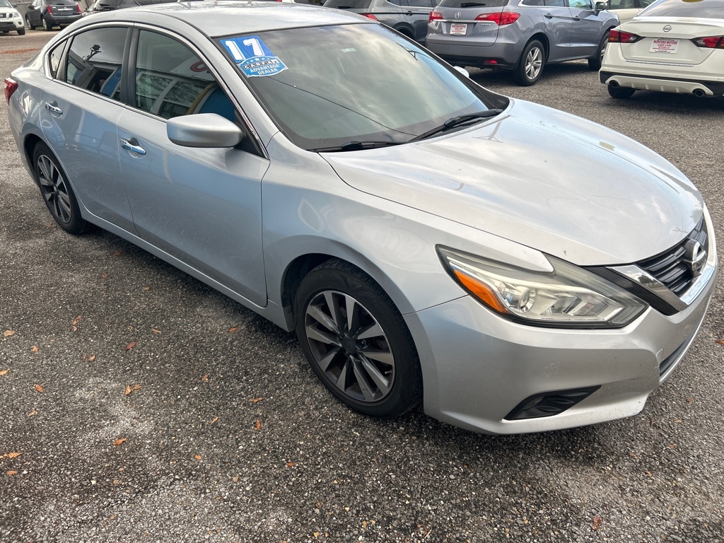 Nissan Altima 2.5 SV Sedan 2017