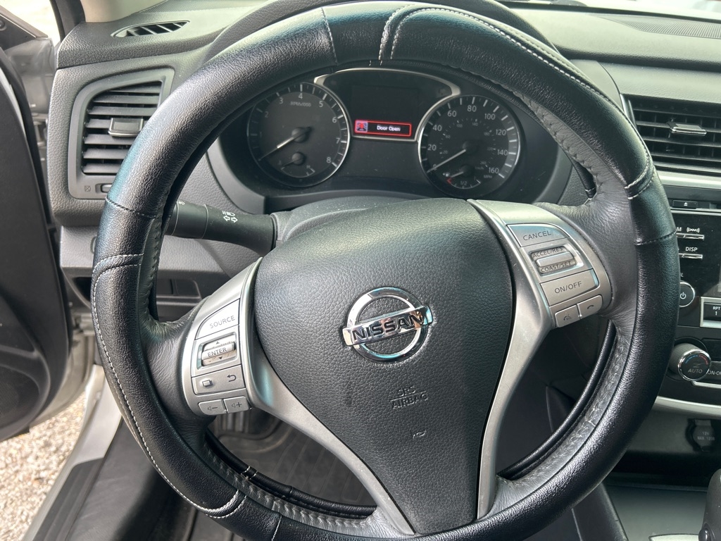 Nissan Altima 2.5 SV Sedan 2017