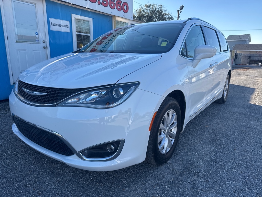 Chrysler Pacifica Touring L FWD 2018