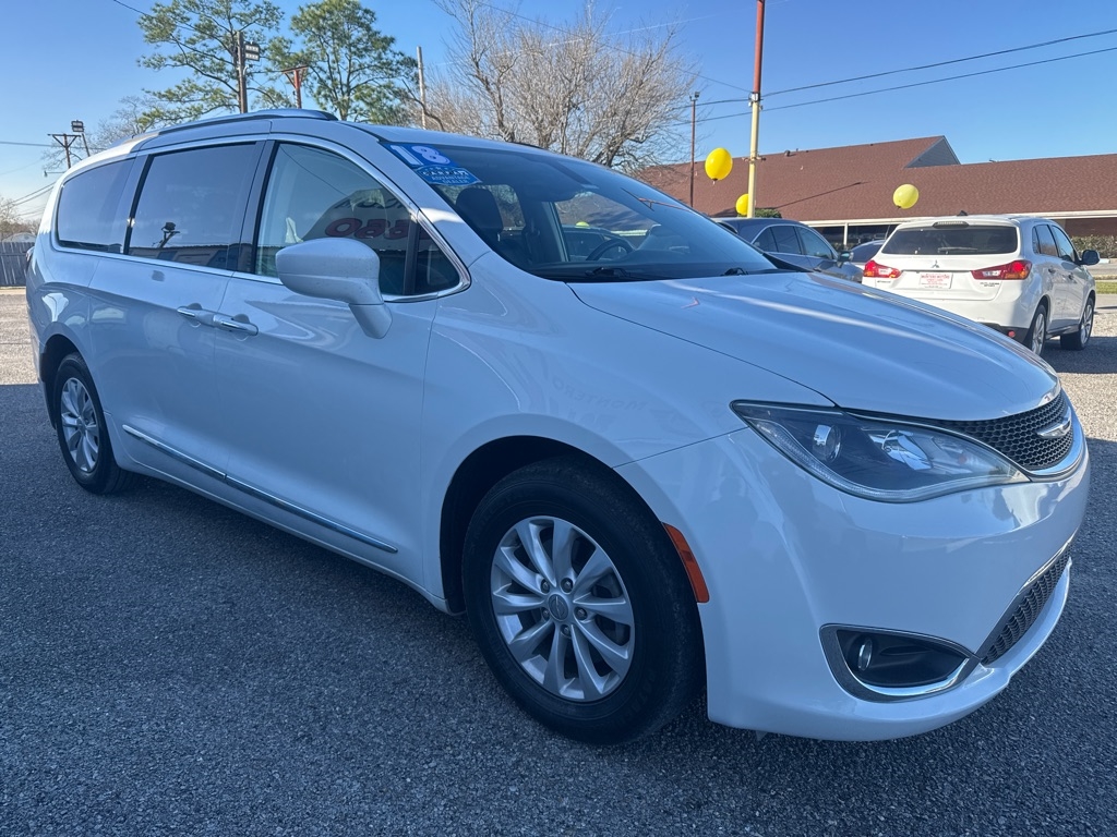Chrysler Pacifica Touring L FWD 2018