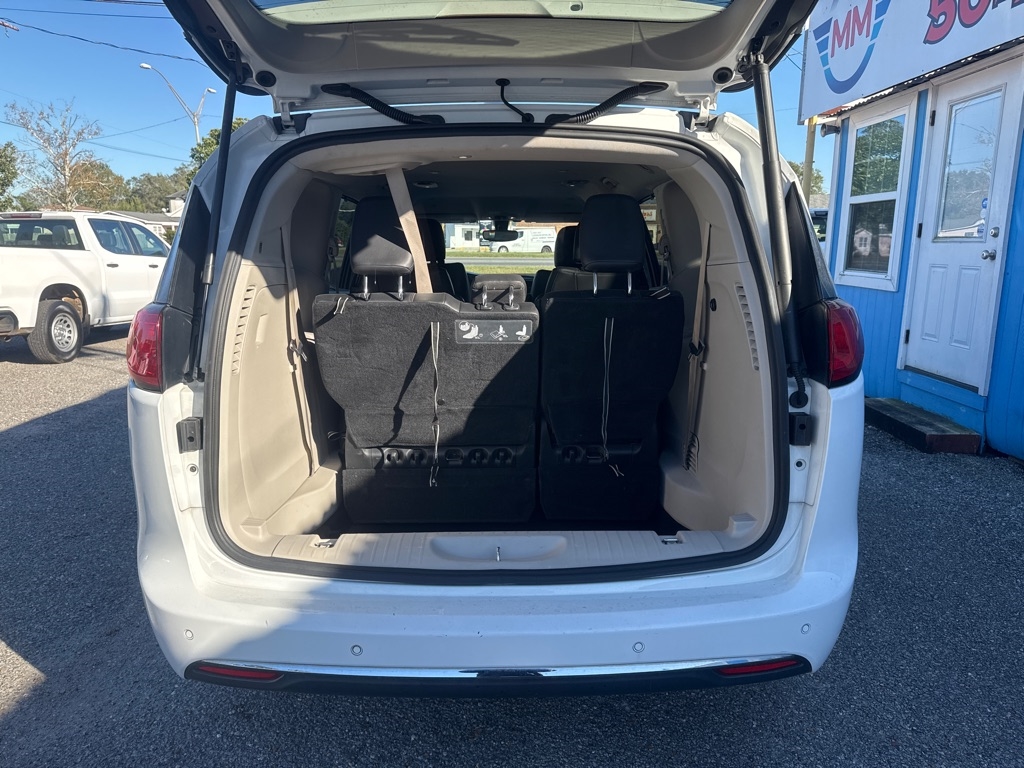 Chrysler Pacifica Touring L FWD 2018