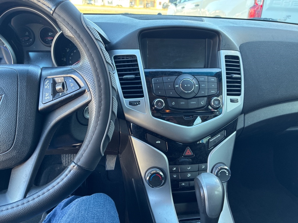 Chevrolet Cruze Limited 4dr Sdn Auto LT w/1LT 2016