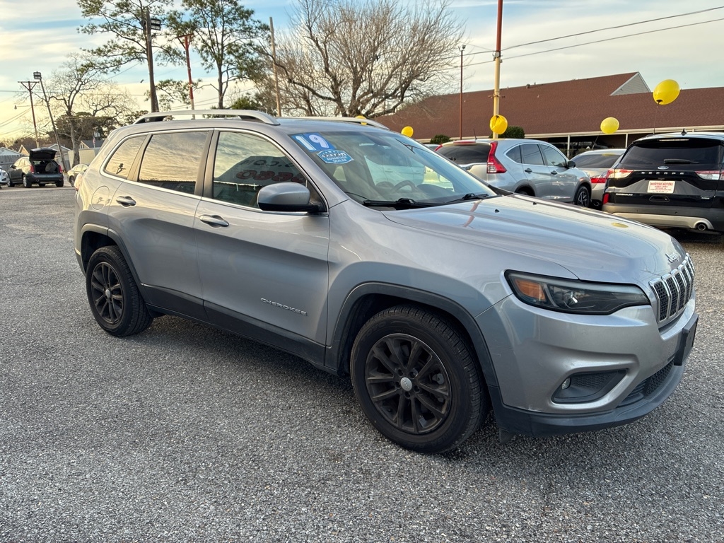 Jeep Cherokee Latitude FWD 2019