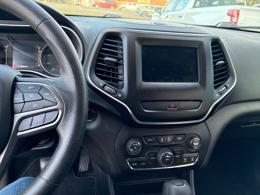 Jeep Cherokee Latitude FWD 2019