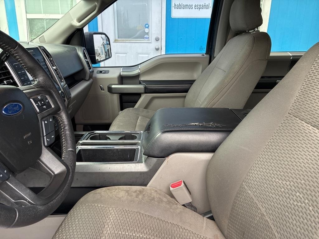 Ford F-150 2WD SuperCrew 145" XLT 2016