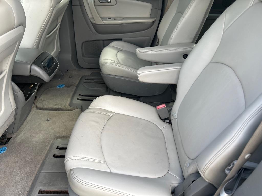 Chevrolet Traverse AWD 4dr LT w/2LT 2012