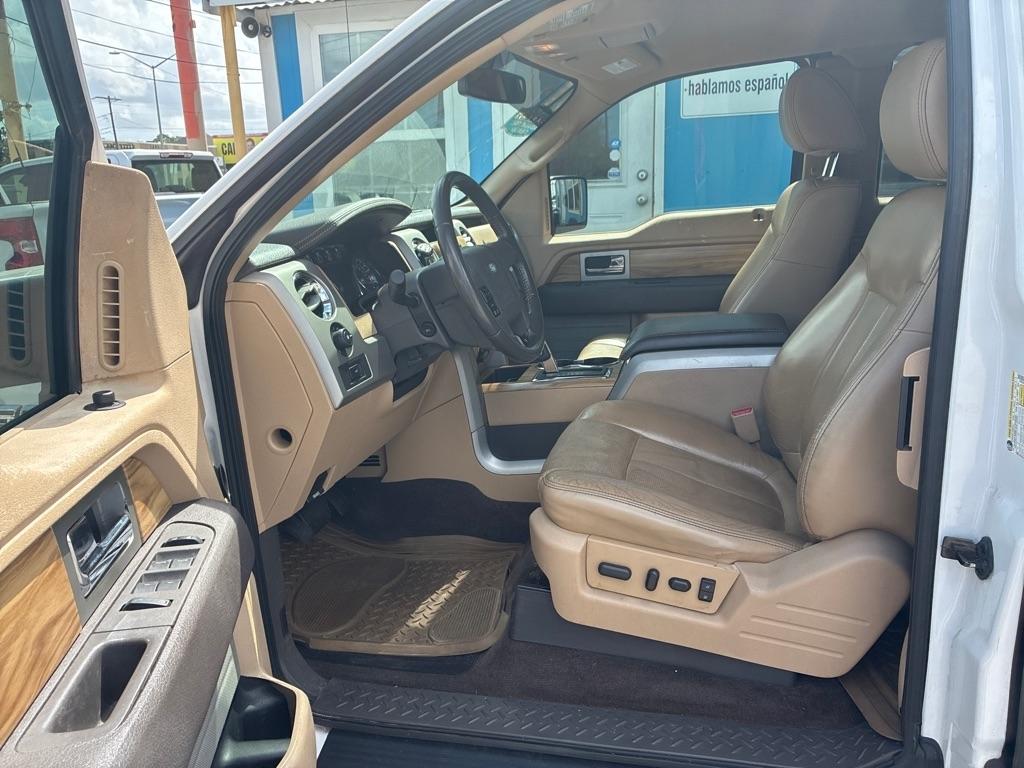 Ford F-150 2WD SuperCab 145" Lariat 2011