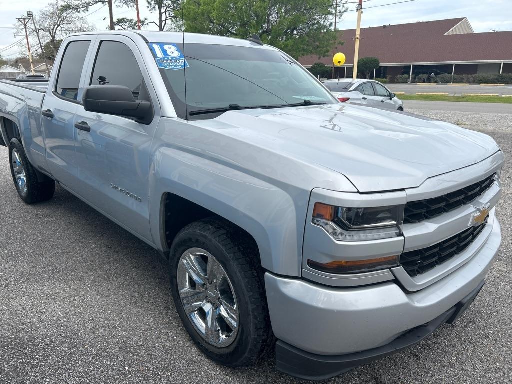Chevrolet Silverado 1500 2WD Double Cab 143.5" Custom 2018