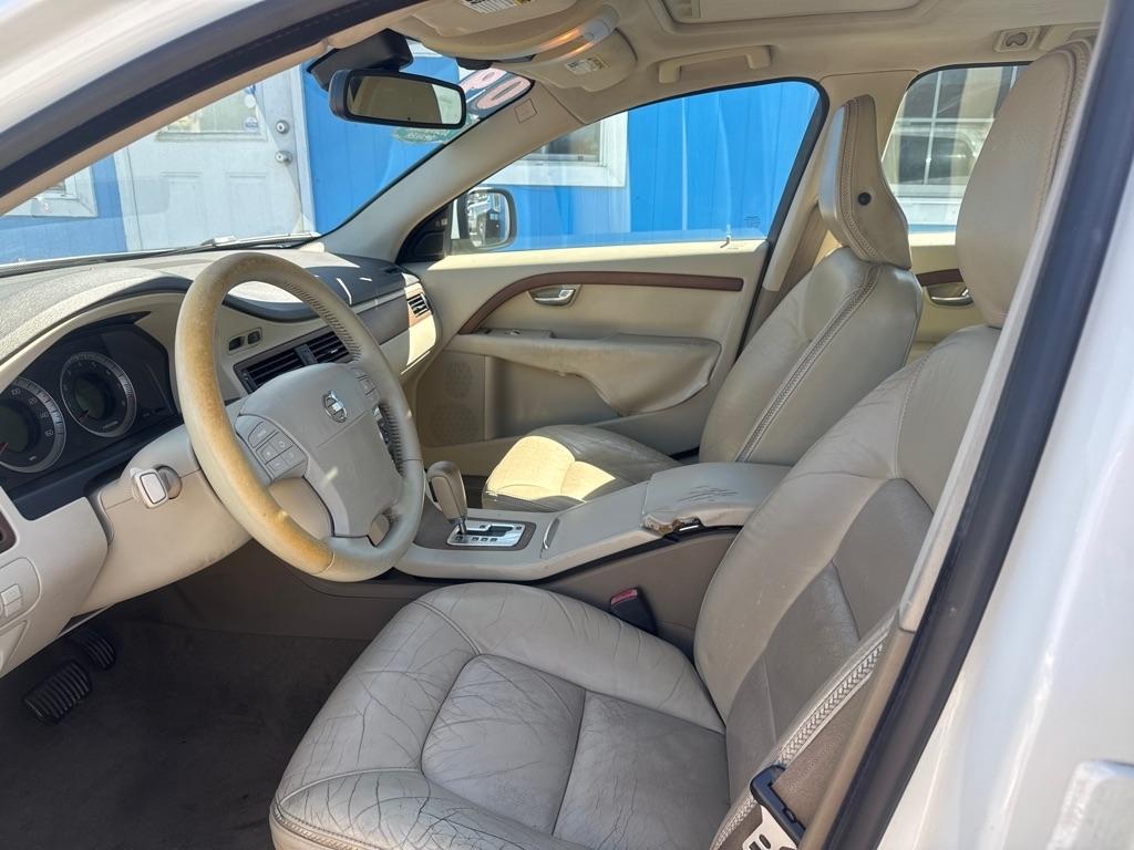 Volvo XC70 4dr Wgn 3.0T 2009