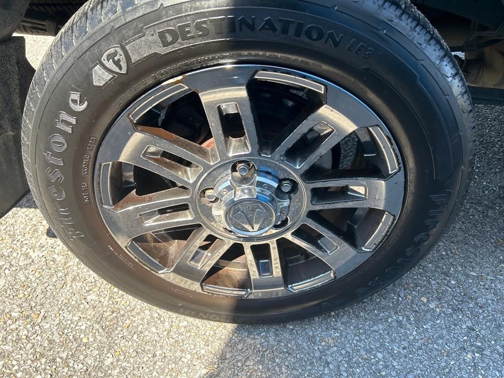 Toyota Tundra 2WD Truck Double Cab 4.6L V8 6-Spd AT SR5 (Natl) 2014