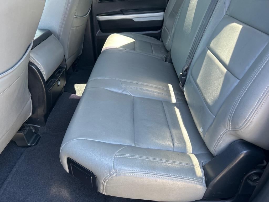 Toyota Tundra 2WD Truck Double Cab 4.6L V8 6-Spd AT SR5 (Natl) 2014