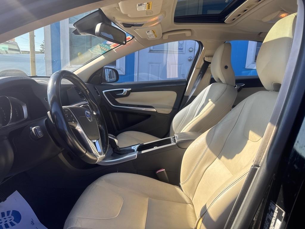 Volvo S60 4dr Sdn T5 Drive-E Platinum FWD 2015