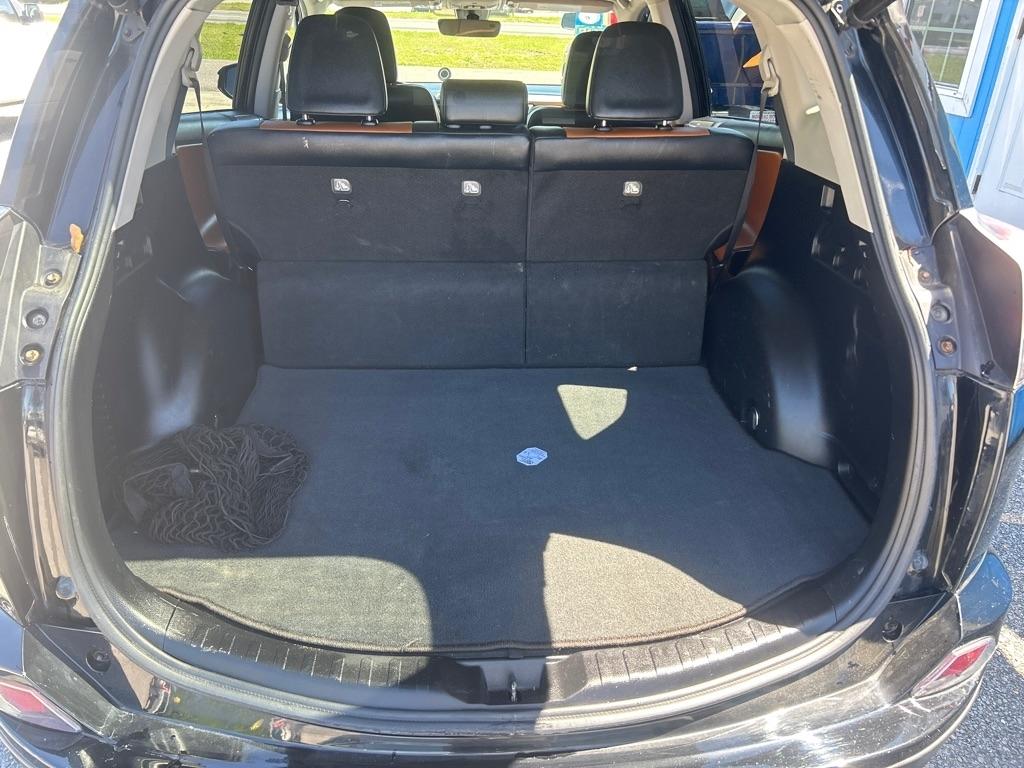 Toyota RAV4 FWD 4dr Limited (Natl) 2016