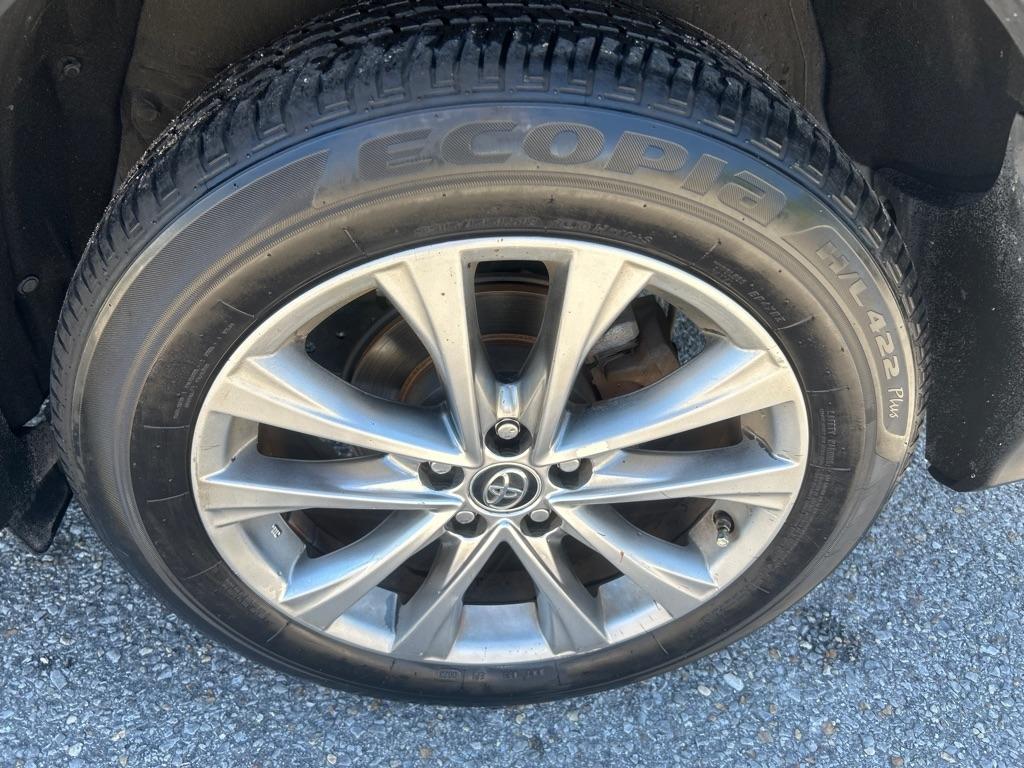 Toyota RAV4 FWD 4dr Limited (Natl) 2016