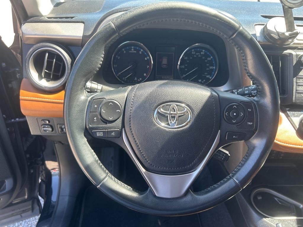 Toyota RAV4 FWD 4dr Limited (Natl) 2016