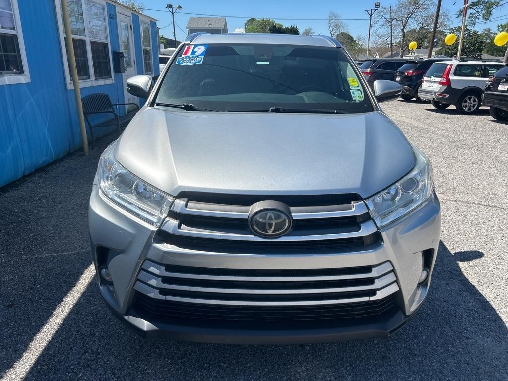 Toyota Highlander XLE V6 FWD (Natl) 2019