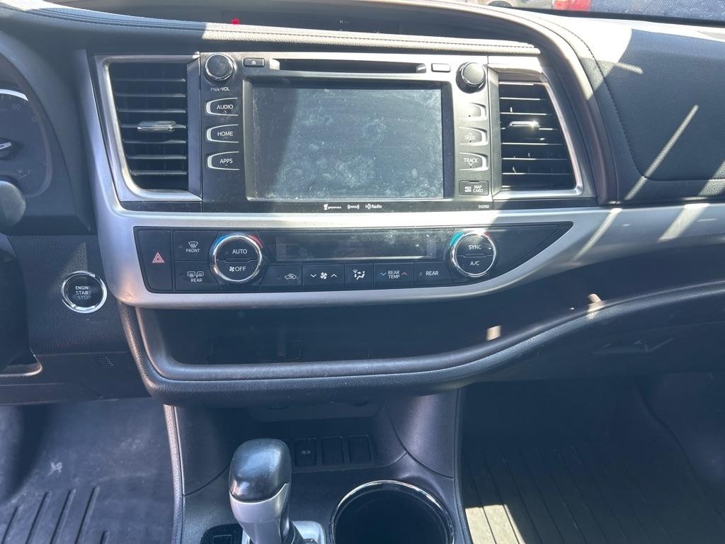Toyota Highlander XLE V6 FWD (Natl) 2019