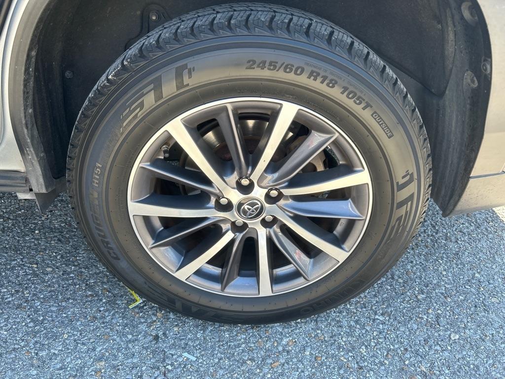 Toyota Highlander XLE V6 FWD (Natl) 2019