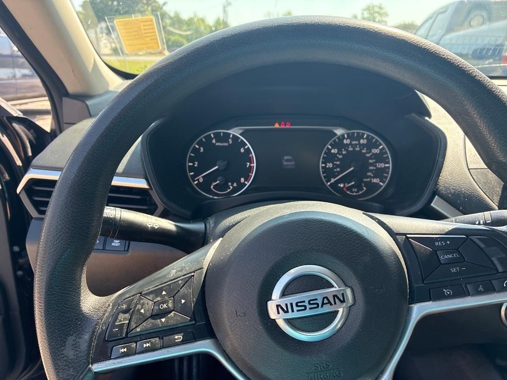 Nissan Altima 2.5 SV Sedan 2022