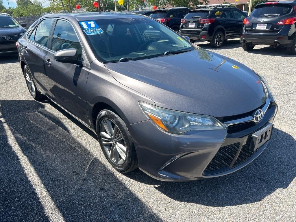 Toyota Camry XLE Auto (Natl) 2017