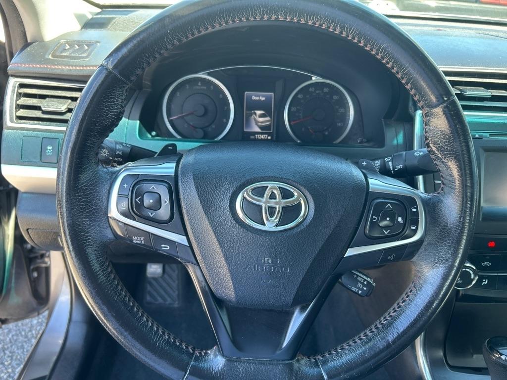 Toyota Camry XLE Auto (Natl) 2017