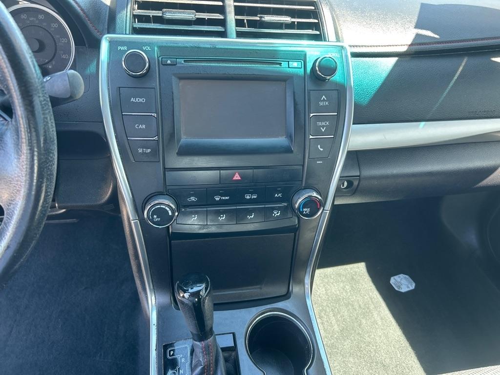 Toyota Camry XLE Auto (Natl) 2017