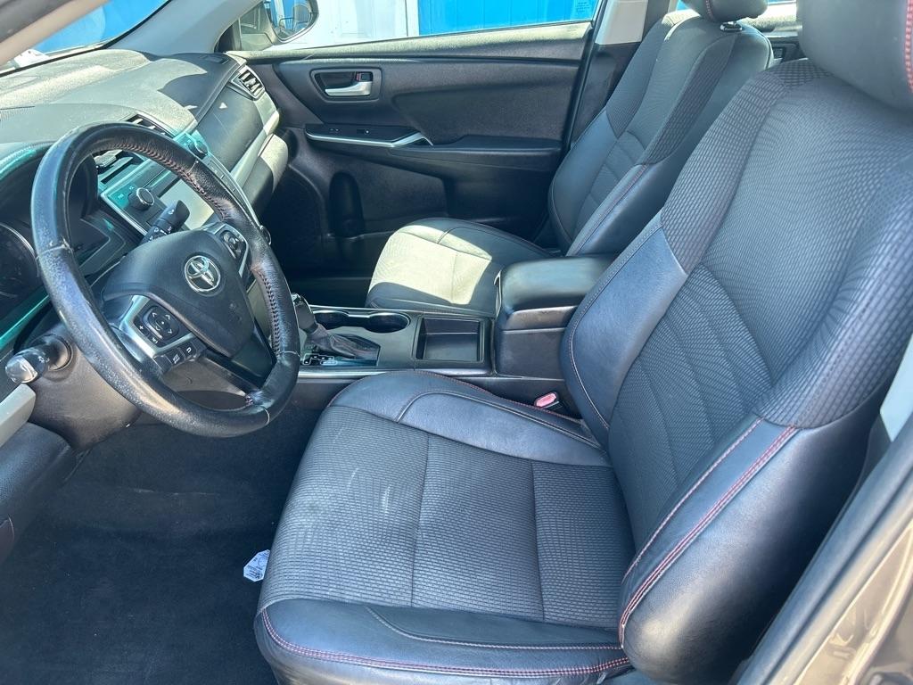 Toyota Camry XLE Auto (Natl) 2017