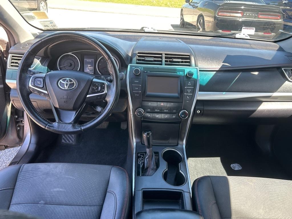 Toyota Camry XLE Auto (Natl) 2017