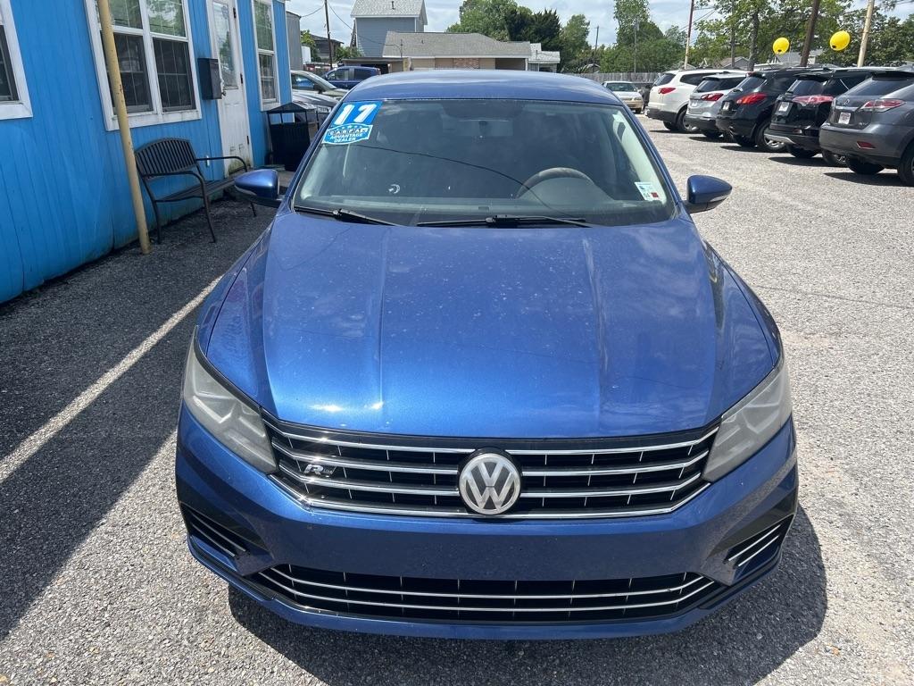Volkswagen Passat R-Line w/Comfort Pkg Auto 2017