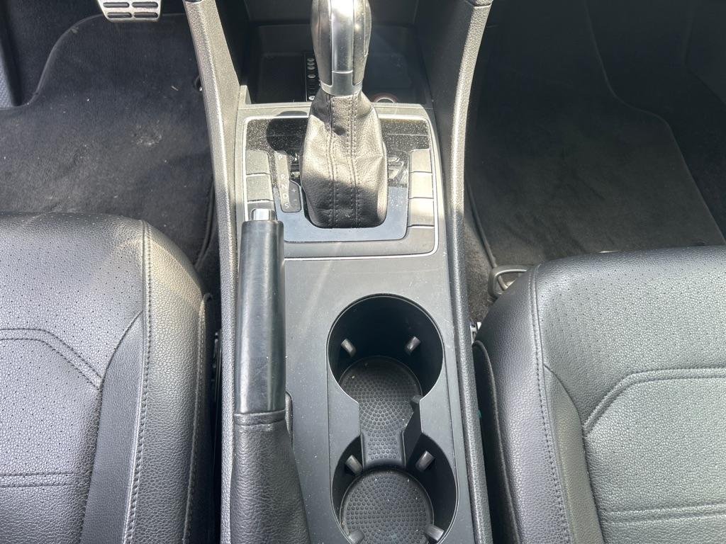 Volkswagen Passat R-Line w/Comfort Pkg Auto 2017