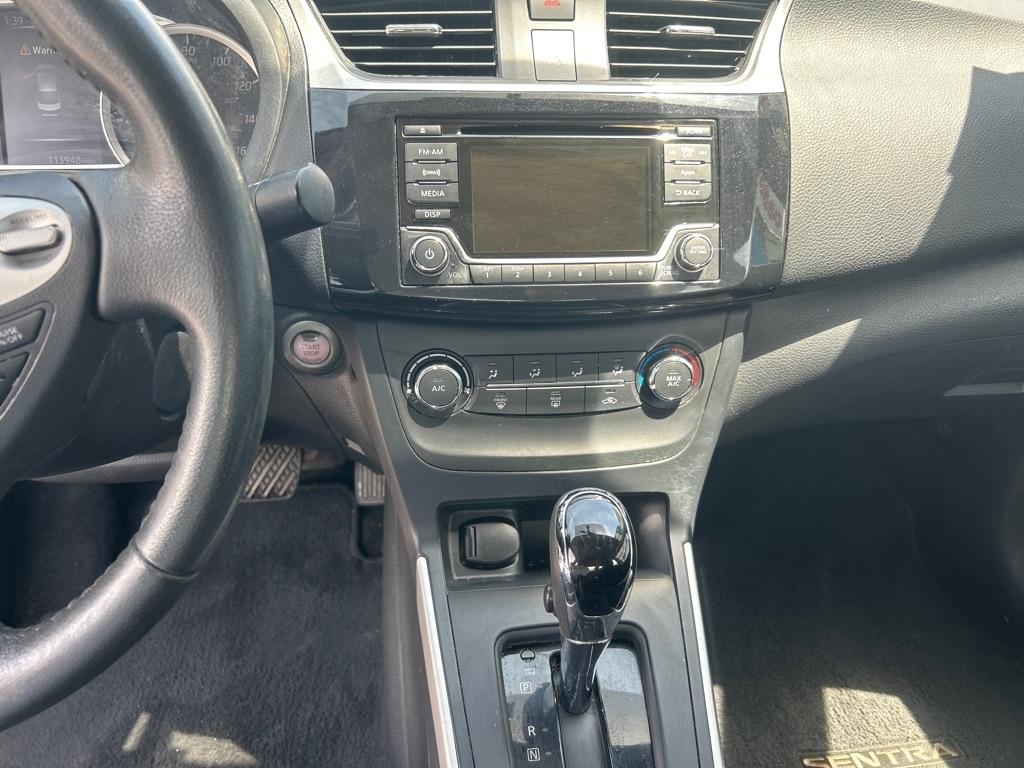 Nissan Sentra 4dr Sdn I4 CVT SV 2016