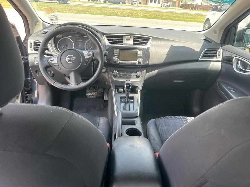 Nissan Sentra 4dr Sdn I4 CVT SV 2016