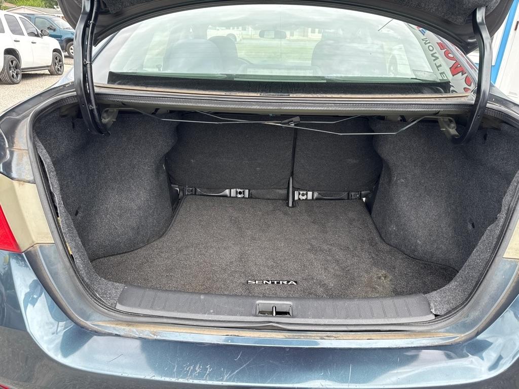 Nissan Sentra 4dr Sdn I4 CVT SV 2016