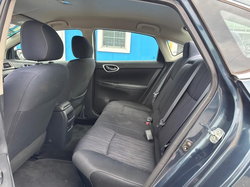 Nissan Sentra 4dr Sdn I4 CVT SV 2016