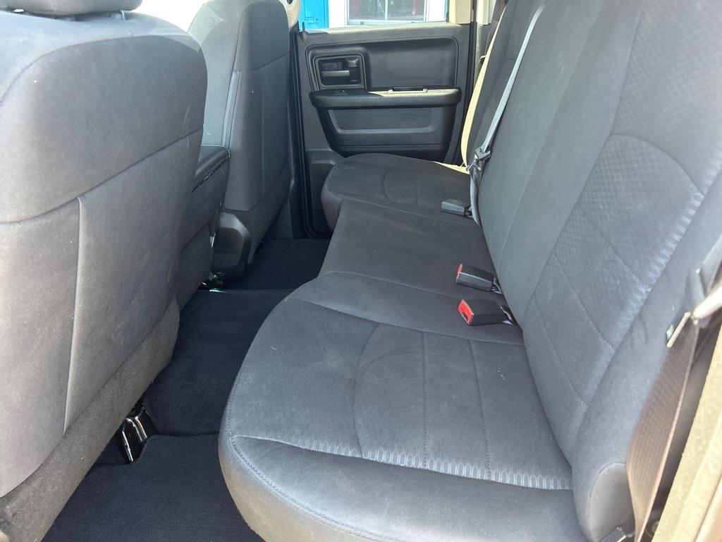 RAM 1500 Tradesman 4x2 Quad Cab 6'4" Box 2018