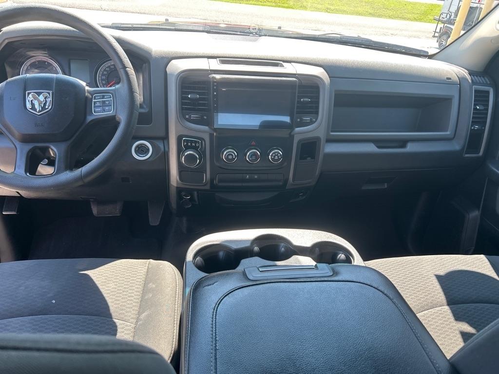 RAM 1500 Tradesman 4x2 Quad Cab 6'4" Box 2018