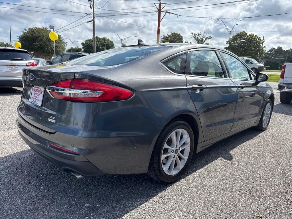Ford Fusion SE FWD 2020