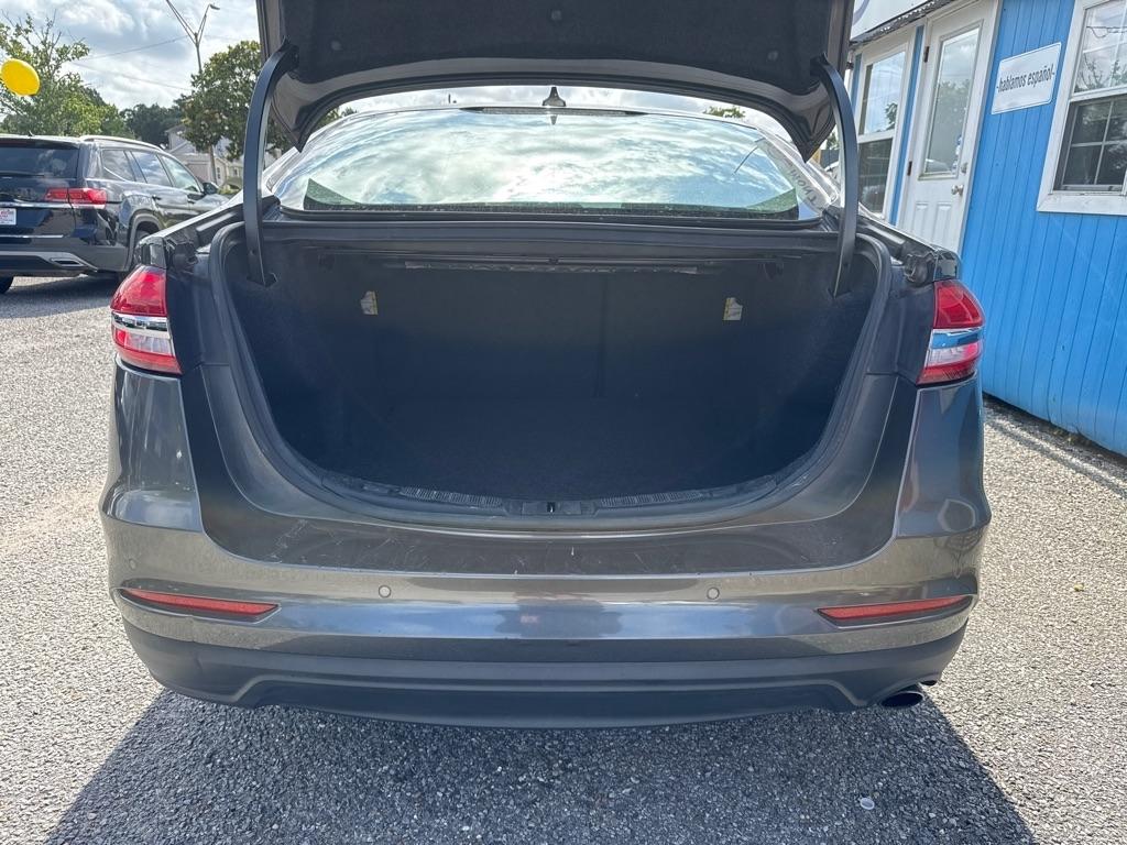 Ford Fusion SE FWD 2020