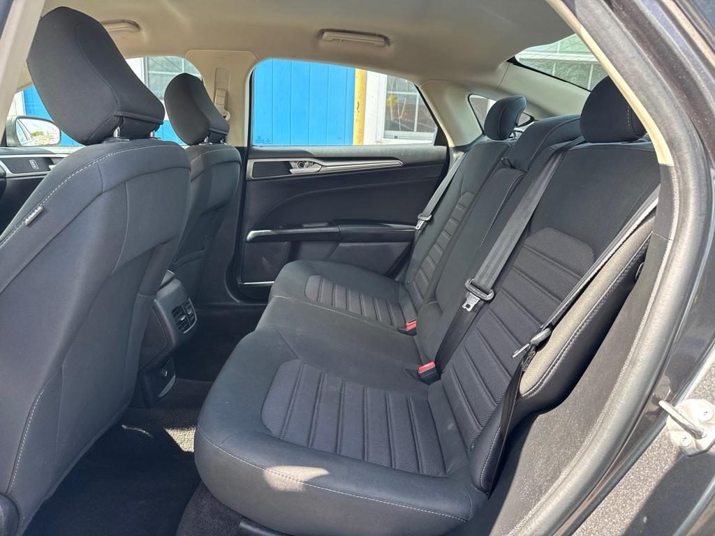 Ford Fusion SE FWD 2020