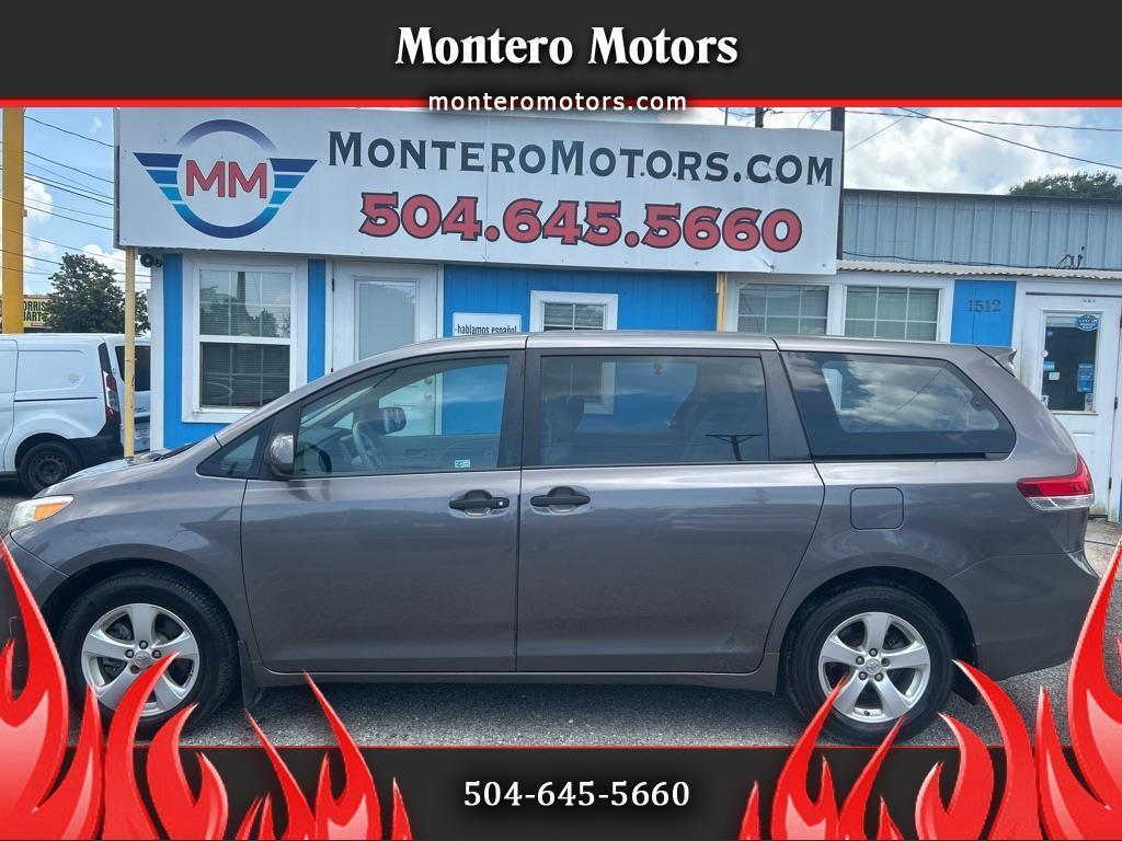 2011 Toyota Sienna Base L4 7-Passenger's photo