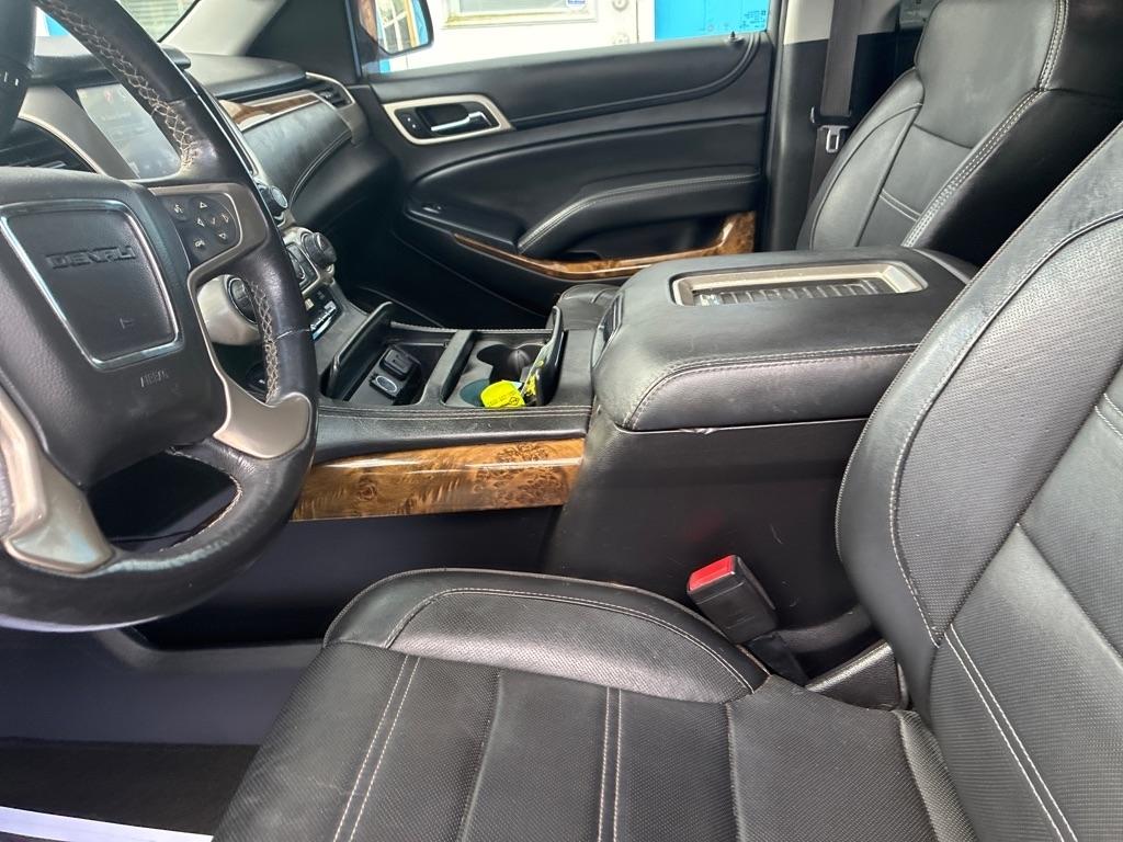 GMC Yukon 4WD 4dr Denali 2016