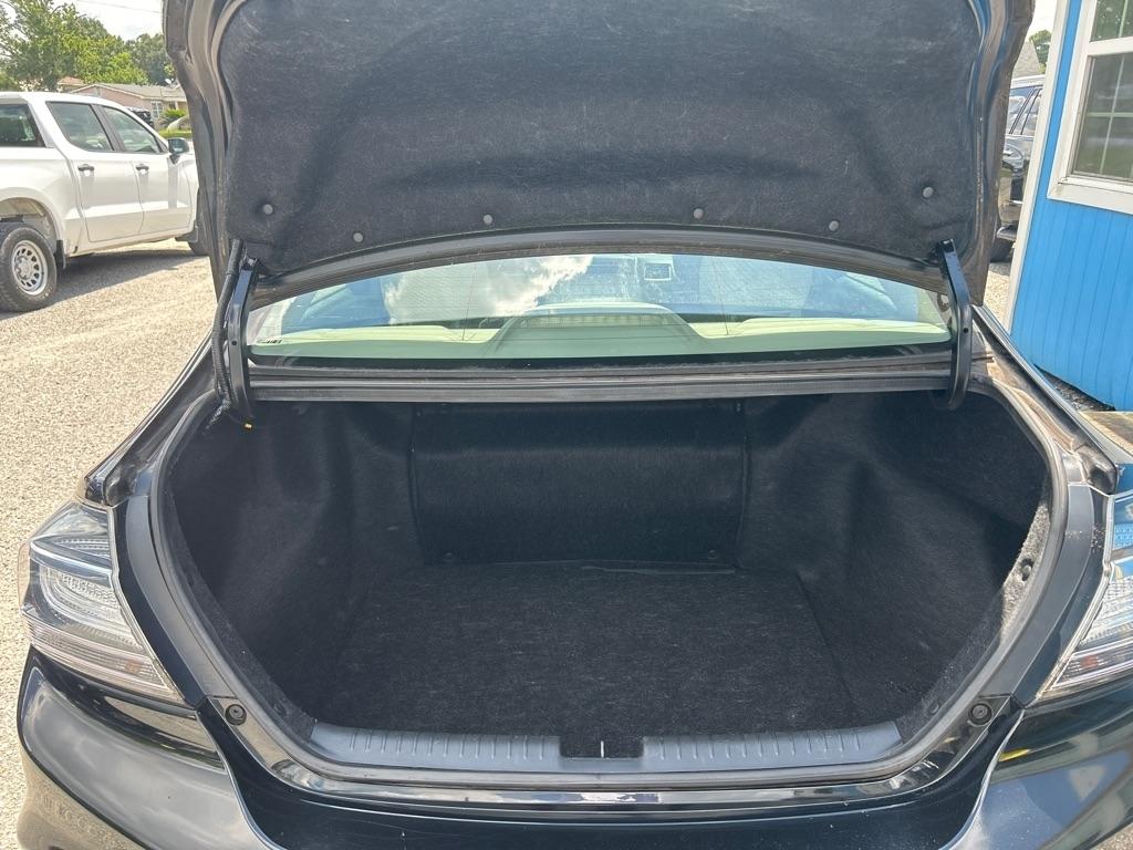 Honda Civic Hybrid 4dr Sdn L4 CVT 2014