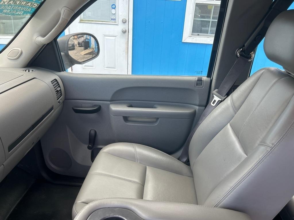 GMC Sierra 1500 2WD Ext Cab 143.5" Work Truck 2013