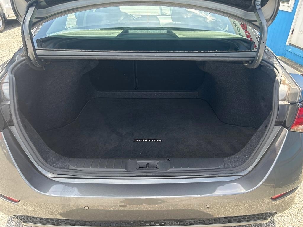 Nissan Sentra SV CVT 2021