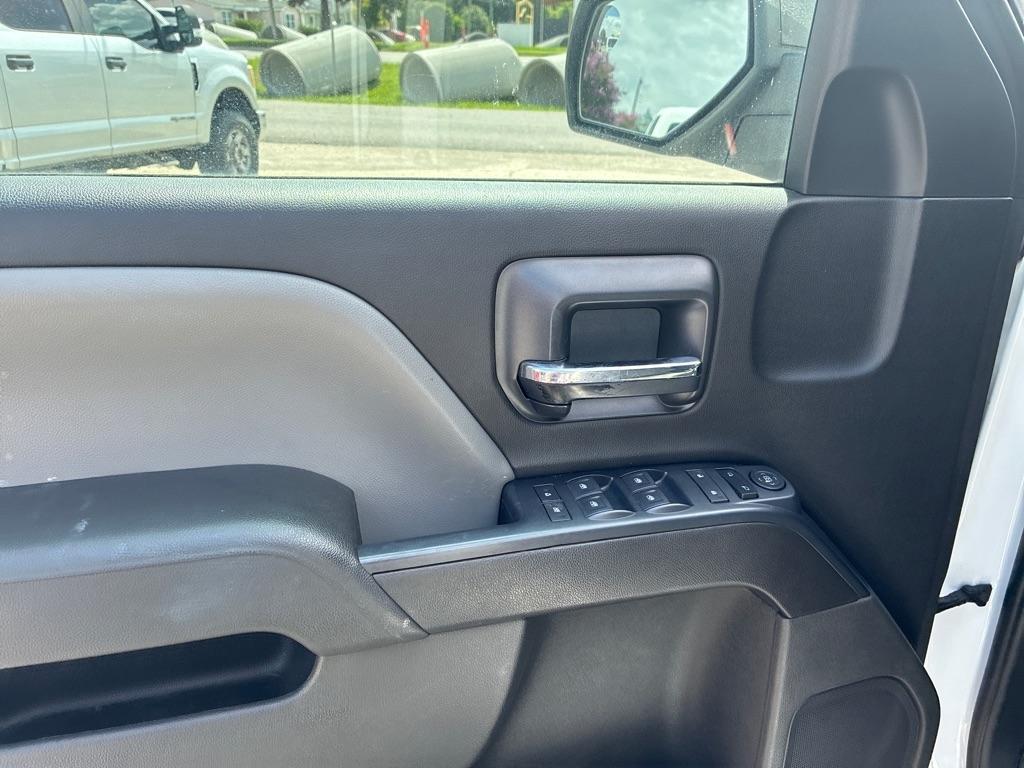 Chevrolet Silverado 1500 2WD Crew Cab 143.5" Work Truck 2018