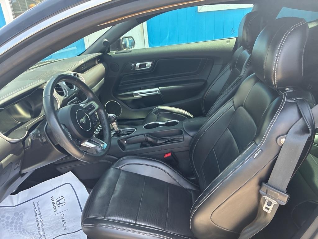 Ford Mustang EcoBoost Fastback 2020